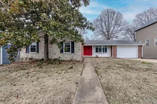 10471 Garibaldi Pl, Saint Louis, MO 63131 - Photo 1