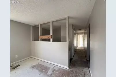 2337 Millvalley Drive, Florissant, MO 63031 - Photo 6