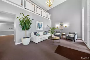 526 Sarah Ln, Creve Coeur, MO 63141 - Photo 2