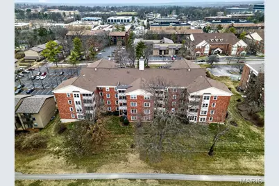 526 Sarah Lane #26, Creve Coeur, MO 63141 - Photo 1