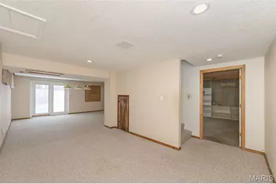 611 Bennington Drive, Saint Charles, MO 63304 - Photo 32