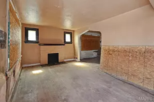 5918 Dressell Ave, Saint Louis, MO 63120 - Photo 2