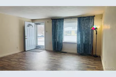 220 S Marguerite Avenue, Saint Louis, MO 63135 - Photo 2