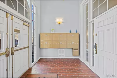 526 Sarah Lane #25, Creve Coeur, MO 63141 - Photo 44