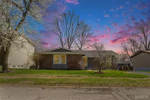 400 Woodrun Dr, Ballwin, MO 63021 - Photo 1