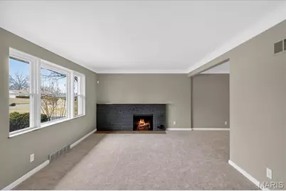 10040 Knollcrest Drive, Saint Louis, MO 63136 - Photo 4