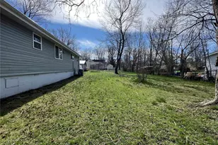 300 S Bourbeuse St, St James, MO 65559 - Photo 36