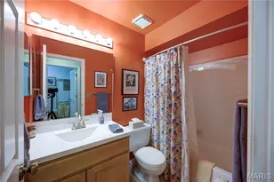 711 Lofty Point Dr, Ballwin, MO 63021 - Photo 12