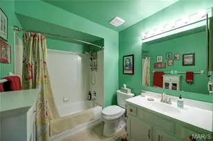 711 Lofty Point Dr, Ballwin, MO 63021 - Photo 18