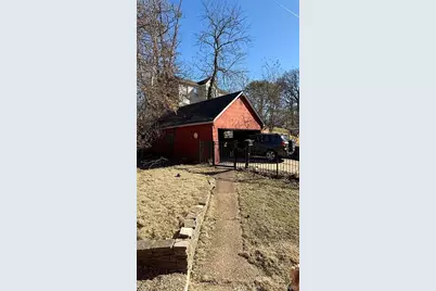 7396 Arlington Drive, Saint Louis, MO 63117 - Photo 2