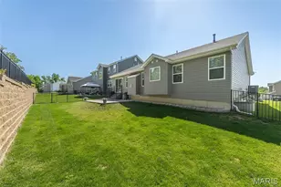 162 Hidden Bluffs Dr, Lake Saint Louis, MO 63367 - Photo 30