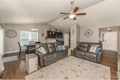 162 Hidden Bluffs Drive, Lake Saint Louis, MO 63367 - Photo 6