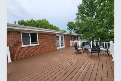 18 Queensbrook Place, Olivette, MO 63132 - Photo 30