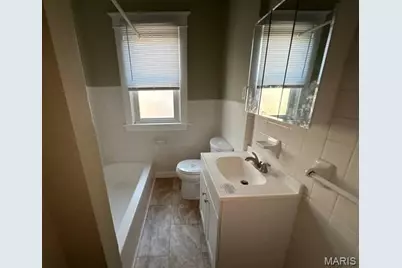 4083 Schiller Place, Saint Louis, MO 63116 - Photo 8