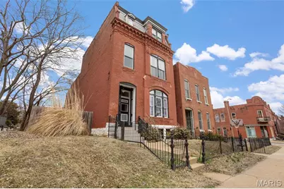 2705 Wyoming Street, Saint Louis, MO 63118 - Photo 2