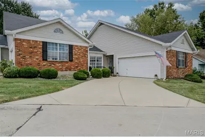 1647 Chapman Court, Saint Charles, MO 63303 - Photo 2