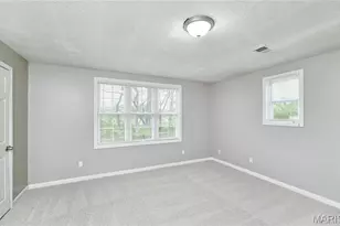 6238 Tyndall Dr, Saint Louis, MO 63134 - Photo 12