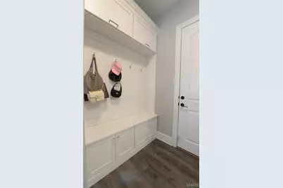 17016 Lakeside Ridge, Chesterfield, MO 63005 - Photo 48