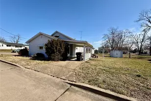 923 Chloe St, Perryville, MO 63775 - Photo 24