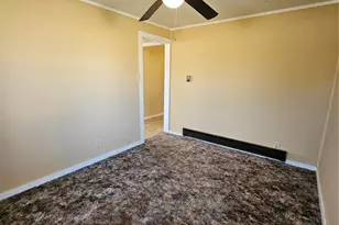 304 N Shelby, Shelbina, MO 63468 - Photo 20