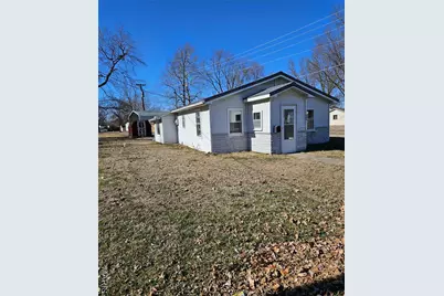 304 N Shelby, Shelbina, MO 63468 - Photo 1
