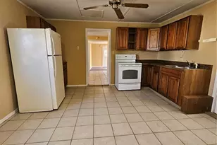 304 N Shelby, Shelbina, MO 63468 - Photo 12