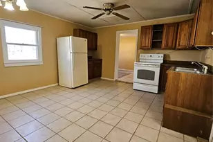 304 N Shelby, Shelbina, MO 63468 - Photo 10