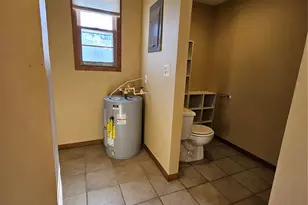 304 N Shelby, Shelbina, MO 63468 - Photo 20