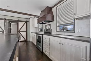 85 Mauna Kea, Fenton, MO 63736 - Photo 8