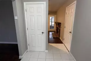 11 Atwater Dr, Saint Peters, MO 63376 - Photo 2