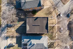 1030 Commodore Dr, Richmond Heights, MO 63117 - Photo 20