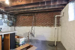 1030 Commodore Dr, Richmond Heights, MO 63117 - Photo 10