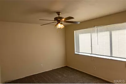 8331 Duryea Avenue, Jennings, MO 63136 - Photo 6