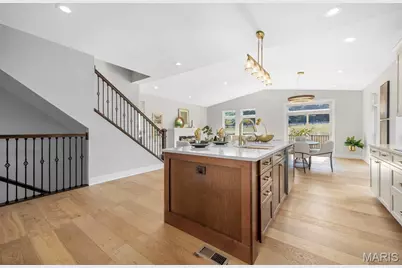 1556 Wildhorse Parkway Drive, Chesterfield, MO 63005 - Photo 8