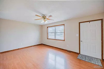 523 Johnson Street, Bourbon, MO 65441 - Photo 18