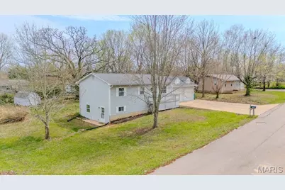 523 Johnson Street, Bourbon, MO 65441 - Photo 2