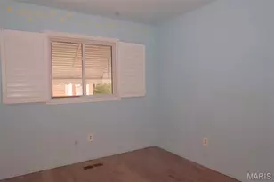 2111 Chatport Rd, Oakville, MO 63129 - Photo 8