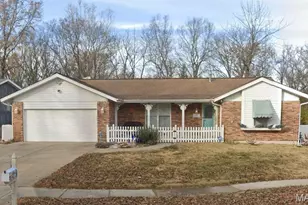 2111 Chatport Rd, Oakville, MO 63129 - Photo 1