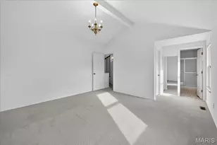 13304 Wood Chapel Dr, Chesterfield, MO 63141 - Photo 12