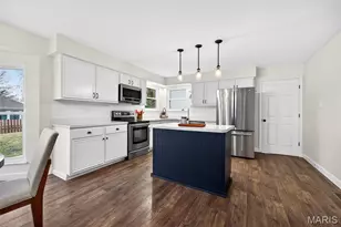 5049 Castle Douglas Dr, Saint Peters, MO 63304 - Photo 22