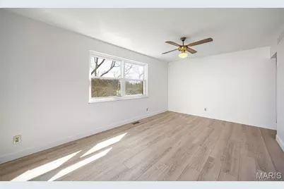 11658 Jaquetta Court, Maryland Heights, MO 63043 - Photo 12