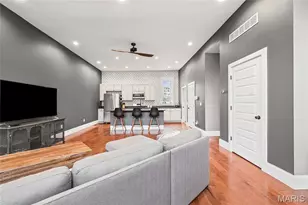 4418 Connecticut St, Saint Louis, MO 63116 - Photo 8