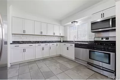 1051 Briarhurst Drive, Manchester, MO 63021 - Photo 8