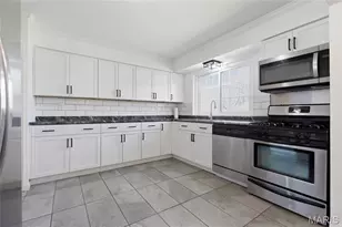 1051 Briarhurst Dr, Manchester, MO 63021 - Photo 8