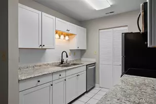 2407 Sandalwood Creek Ct, Wildwood, MO 63038 - Photo 8