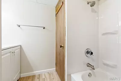 852 Berick Drive, University City, MO 63132 - Photo 30