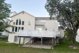 13232 Dartagnan Ct, Creve Coeur, MO 63141 - Photo 2