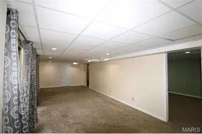 736 Henry Avenue, Ballwin, MO 63011 - Photo 32