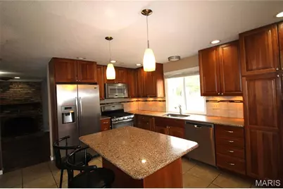 736 Henry Avenue, Ballwin, MO 63011 - Photo 12