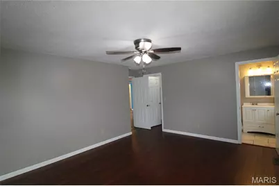 736 Henry Avenue, Ballwin, MO 63011 - Photo 24